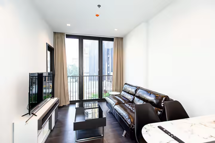 Condo for Sale Close to MRT Rama 9 station