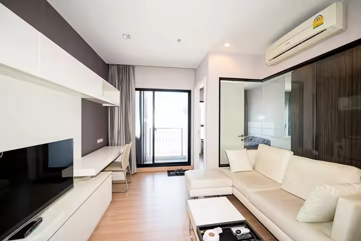Bel appartement près de la rivière
