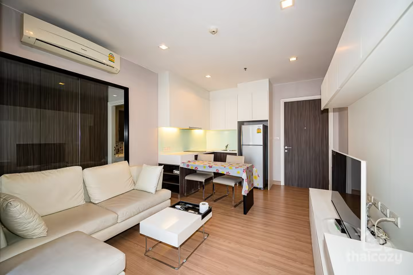 Bel appartement près de la rivière photo 2