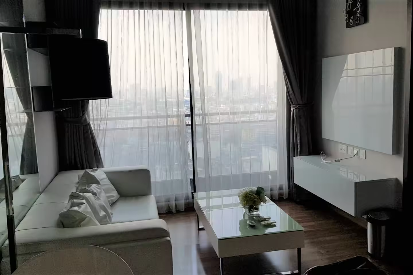 Новый CBD рядом с MRT Thai Cultural Centre photo 1