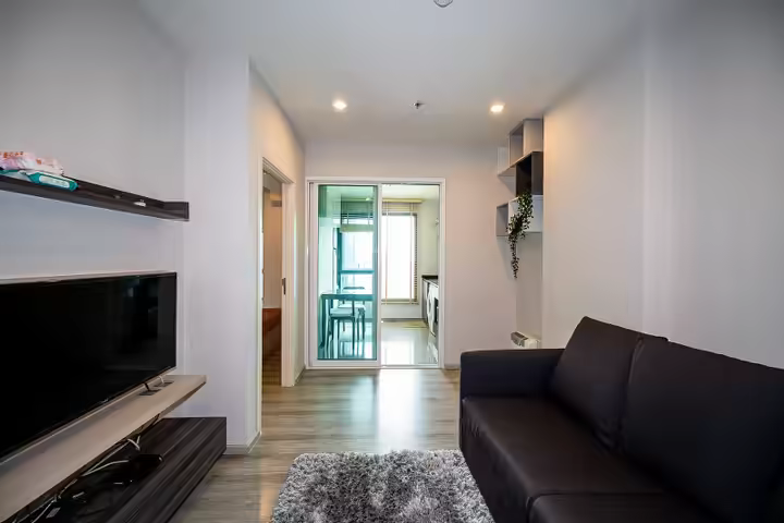 Centric Ari Station is perfectly positioned in tranquil area and near BTS Ari only 350 metre