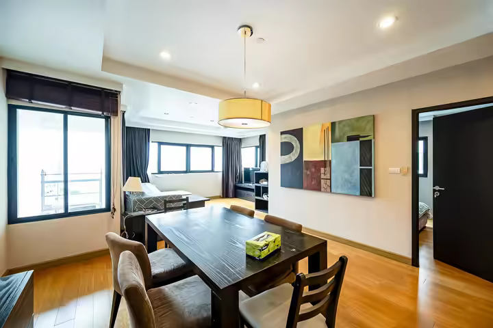 คอนโดสไตล์รีสอร์ทพร้อมอยู่ Sathorn Gardens