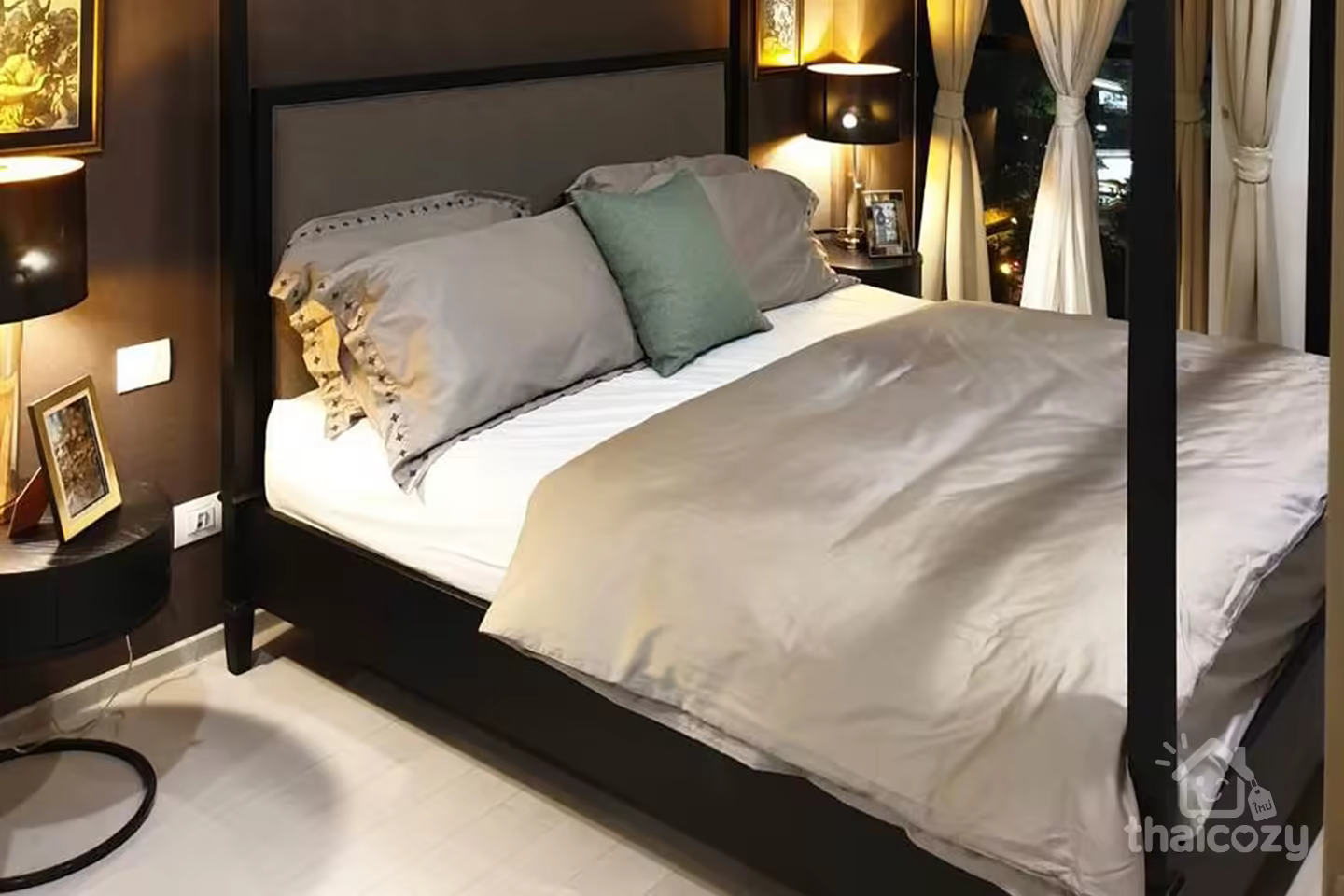 Luxury Condo one bedroom for rent ,1 step to BTS Ploen Chit photo 1