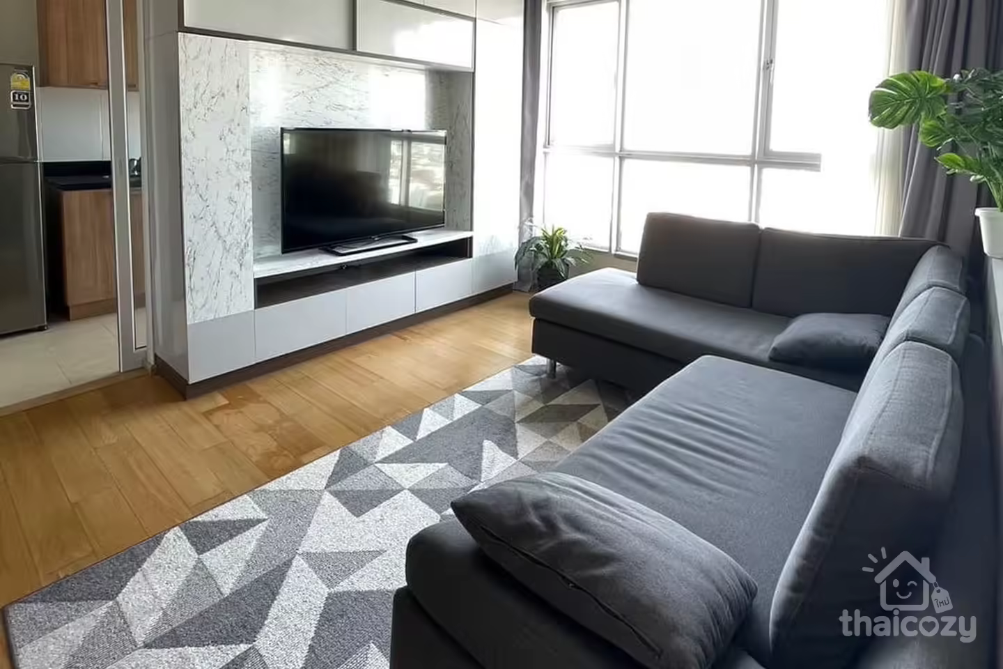 Hive Sathorn condominium, Convenient condo near BTS/shopping malls photo 1