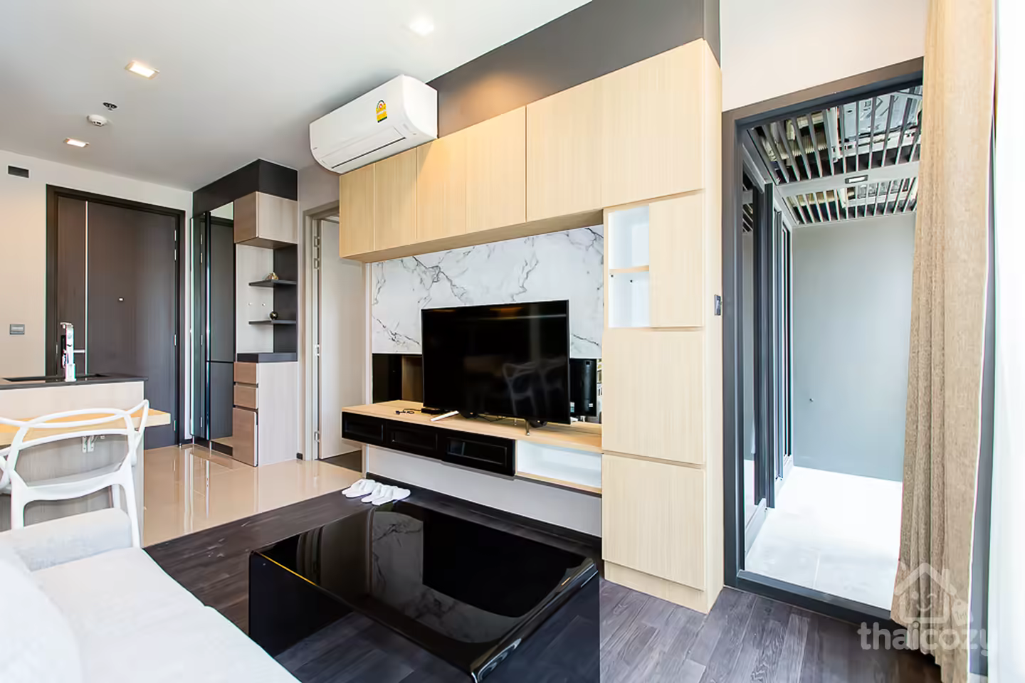 THE LINE Asoke-Ratchada 1BR Condo photo 2