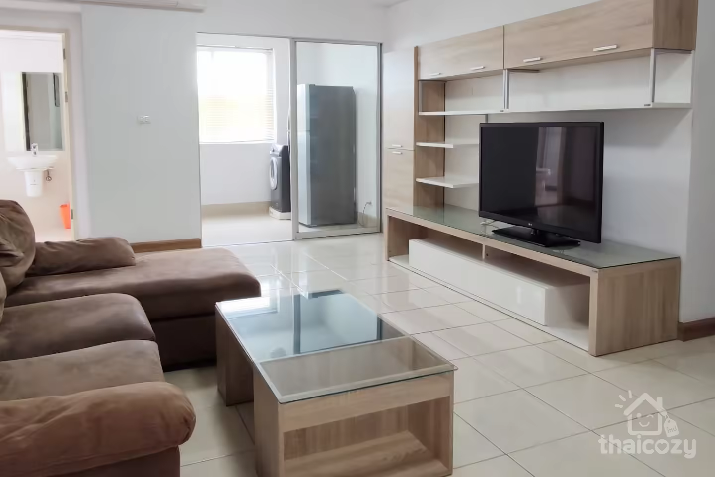 Tranquil condo near BTS Thong Lo Ekamai photo 1