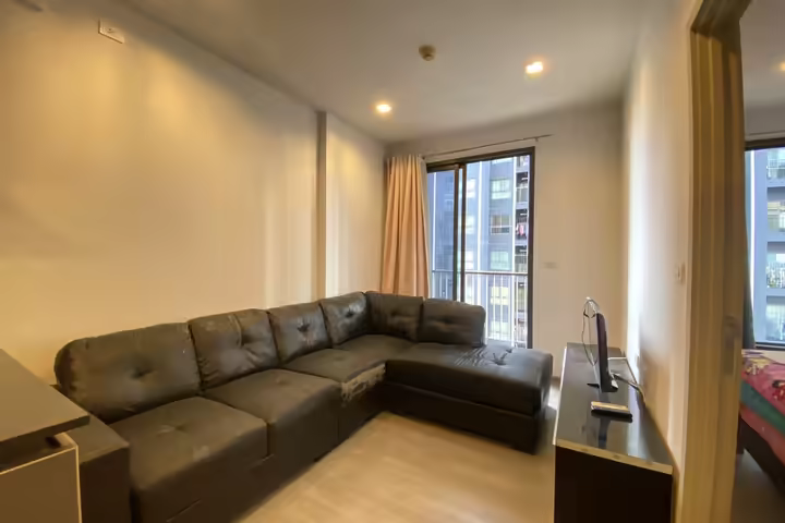 NYE By Sansiri,  River view condo near BTS Wongwienyai