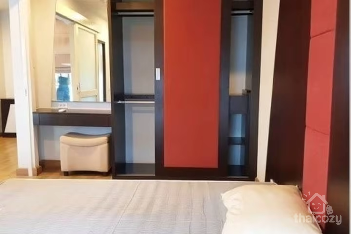 Baan Navatara Thai-Modern Condo for Sale photo 2