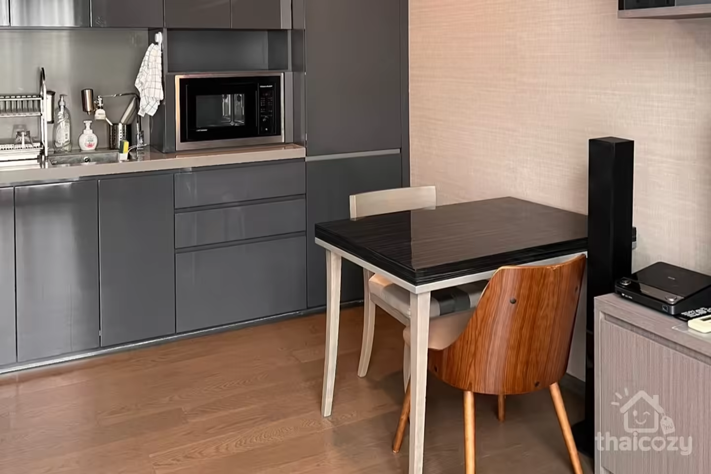 디플로맛 사톤 1BR photo 2