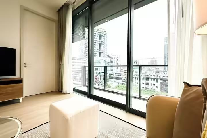 ให้เช่า The Strand Thonglor 1 ห้องนอน 48 ตรม.