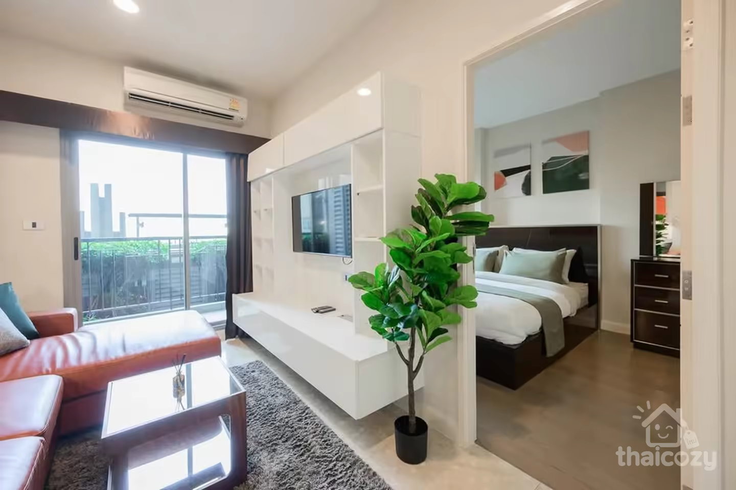 The Crest Sukhumvit 34 Condo for Rent photo 1