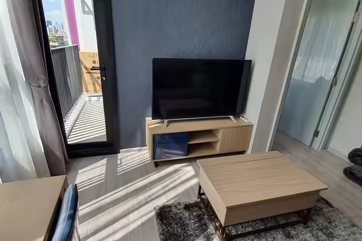 XT Ekkamai 1-Bedroom Condo 30 m2 9th Floor