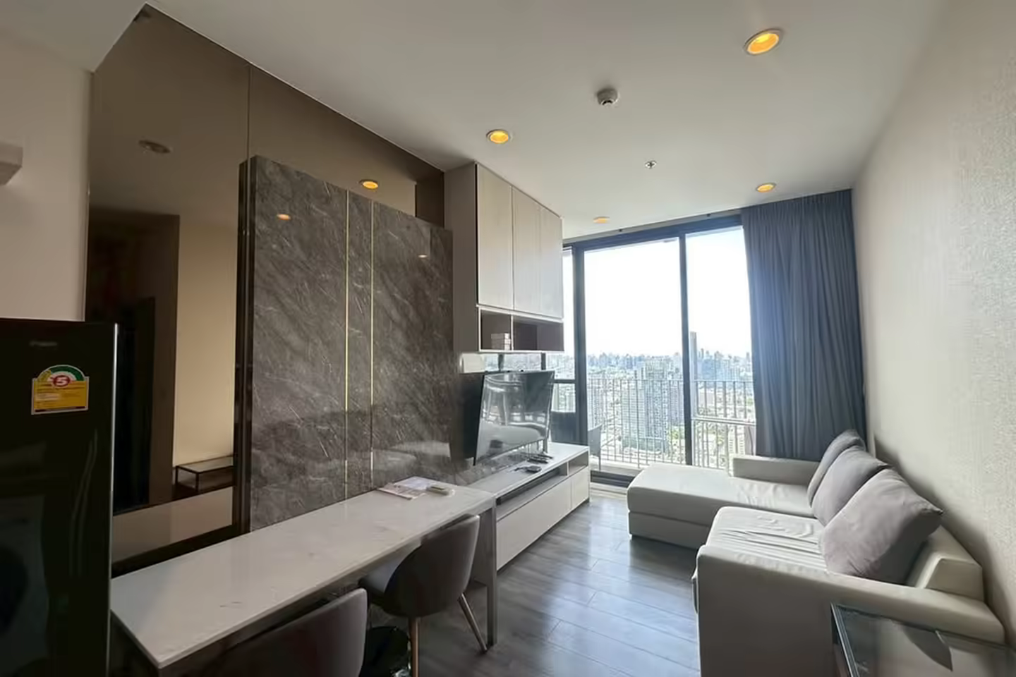 ให้เช่า Whizdom Essence 2 ห้องนอน 53 ตร.ม. photo 2