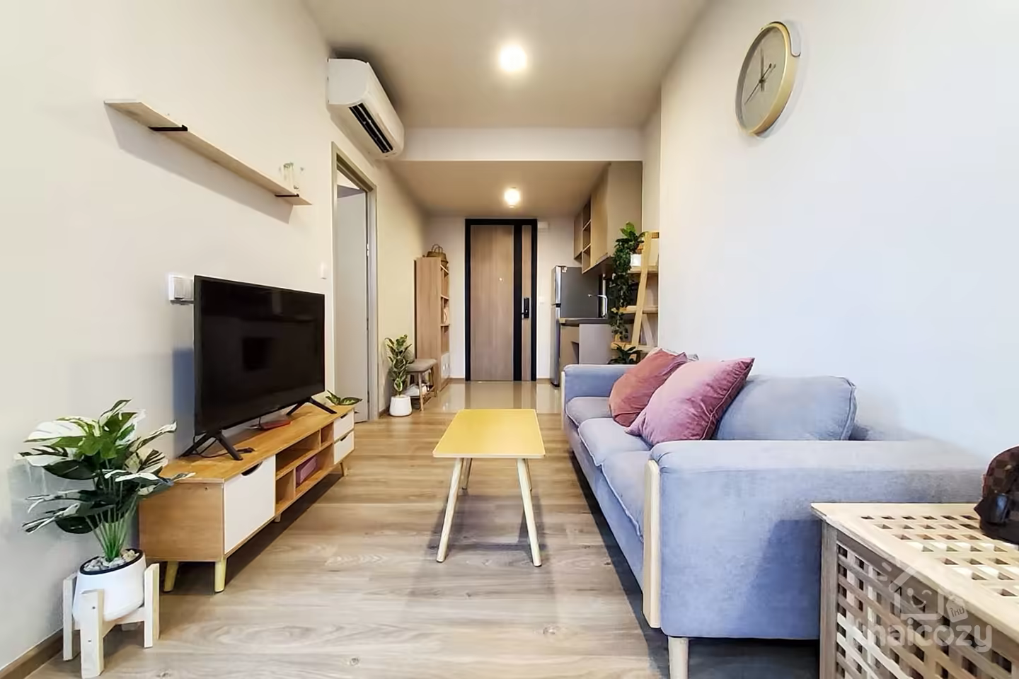 Oka HAUS Condo in Khlong Toei, 1BR 34.75 sqm photo 2
