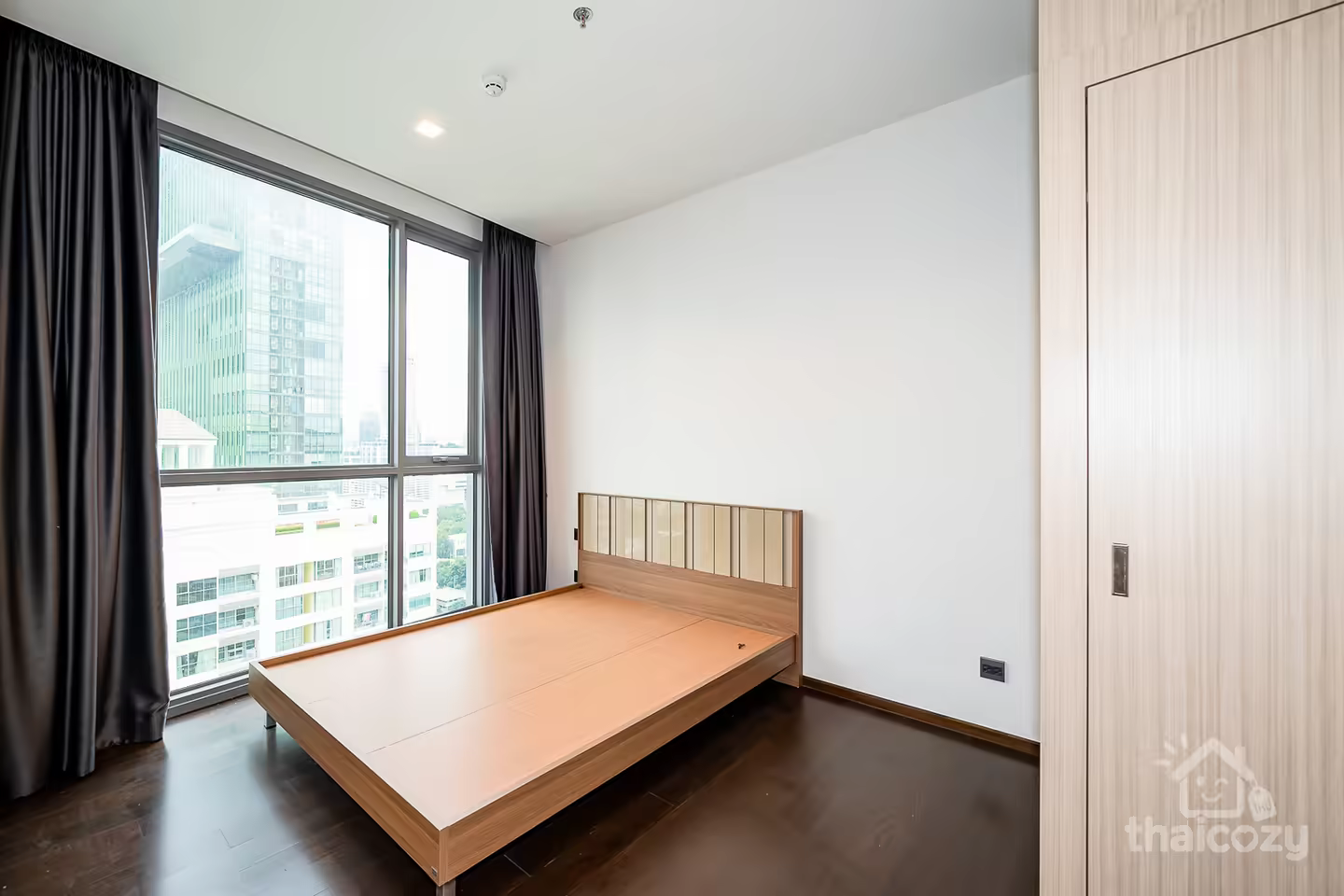 Enjoy full-function facility with starry pool and world-class fitness photo 2
