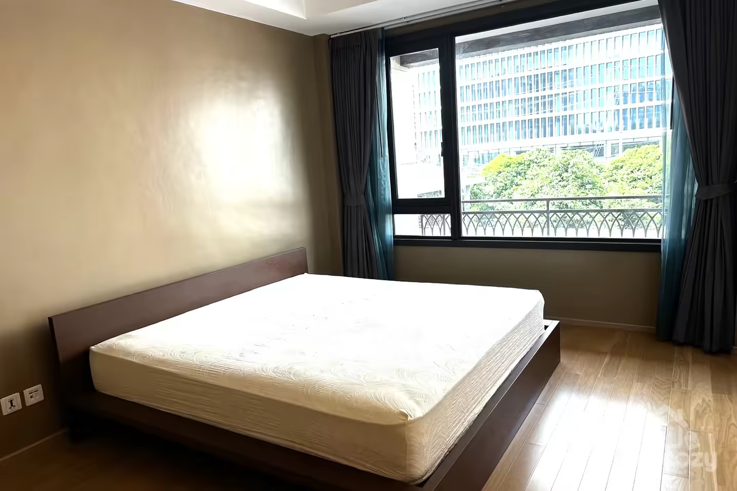 Prive by Sansiri, condo in prime area near US Embassy and shops photo 2