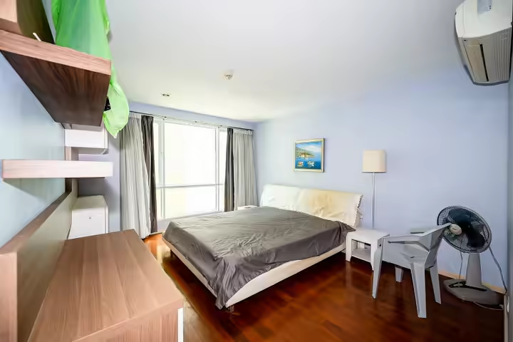 Siri On 8 , Condo near BTS Nana/bilinguo schools/shops