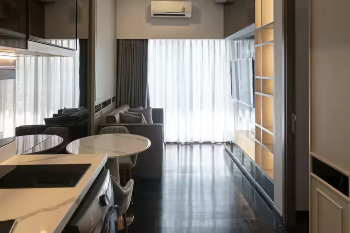 PARK ORIGIN THONGLOR, living beyond perfection in a prim location.