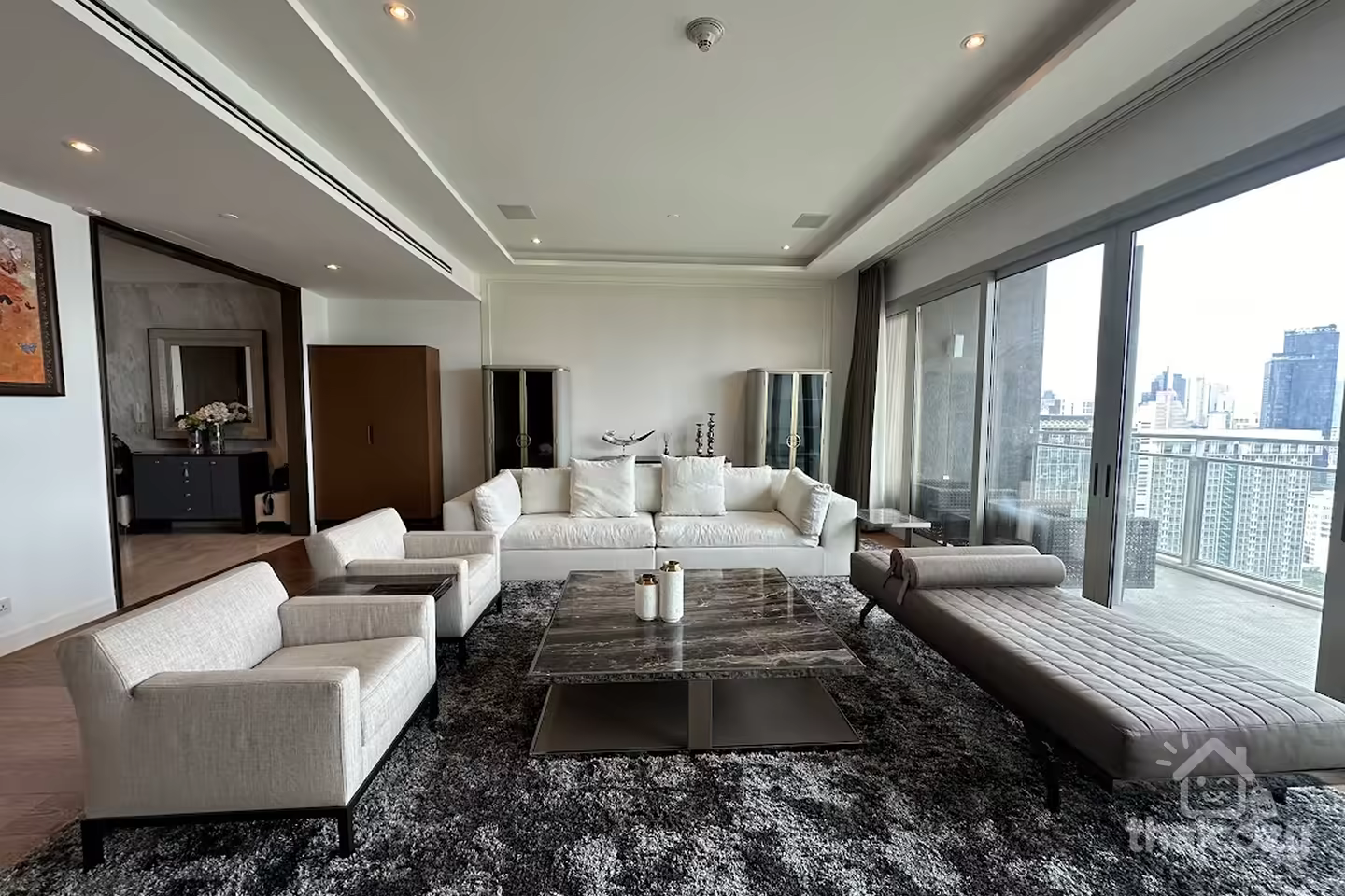 185 Rajdamri, Luxury freehold condo near BTS Rajdamri photo 1