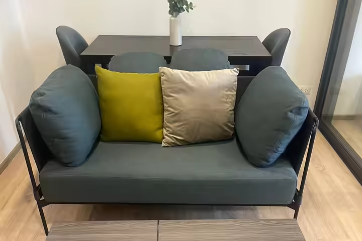 XT Phayathai 42 Sqm 1BR Condo Near BTS Rang Nam