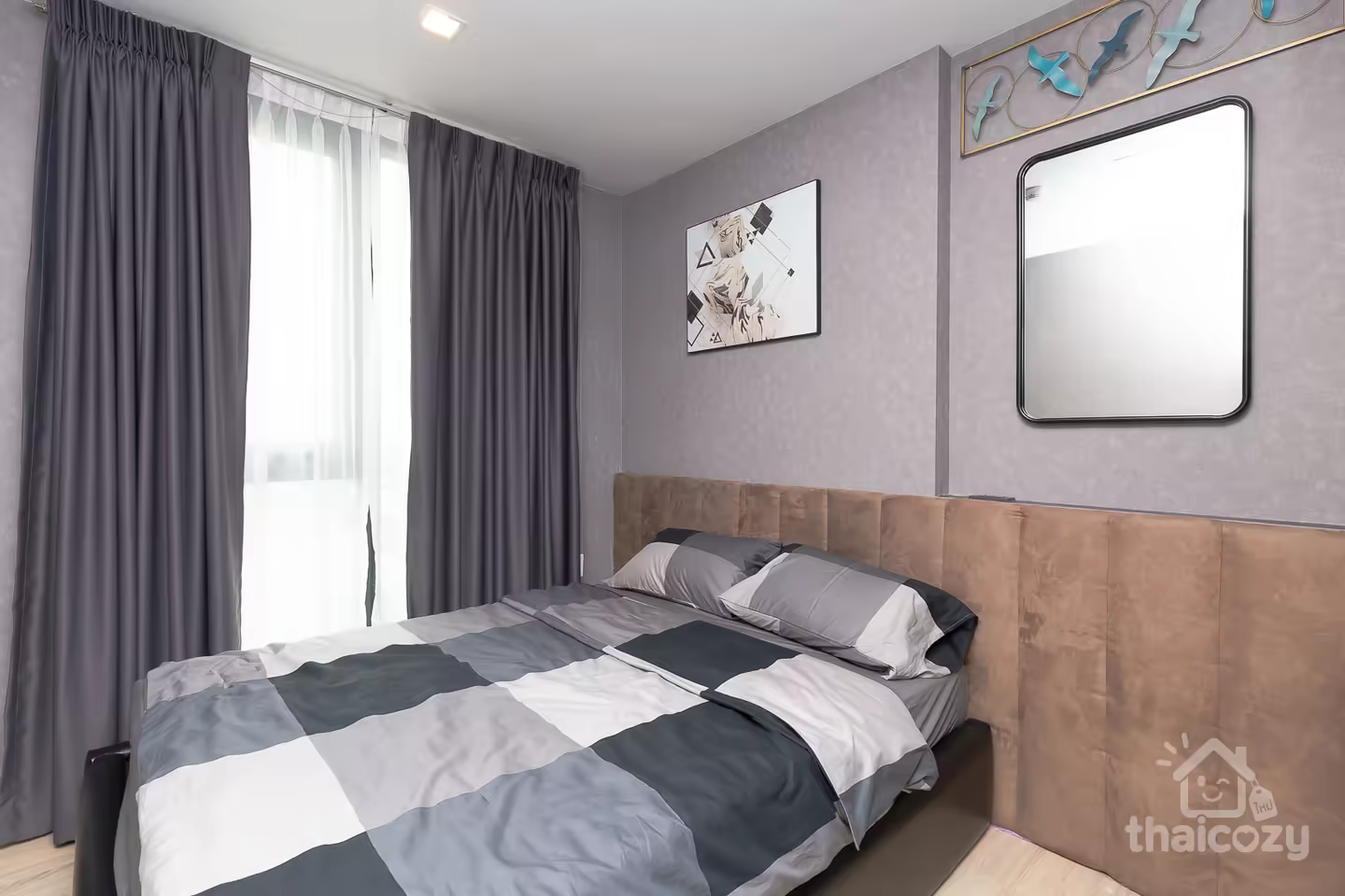 Nice condo plus shuttle to airport link photo 2