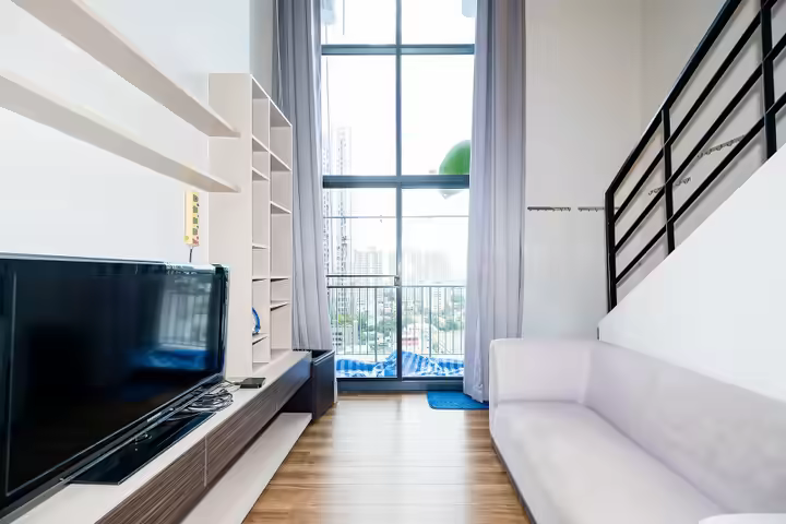 Condo 240m to BTS Saphan Kwai near shops