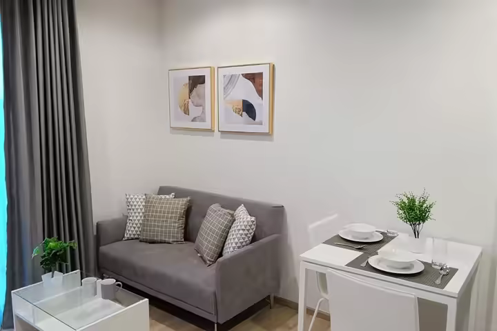ONE bedroom condo for SALE located in Rama 9 and near MRT Rama 9