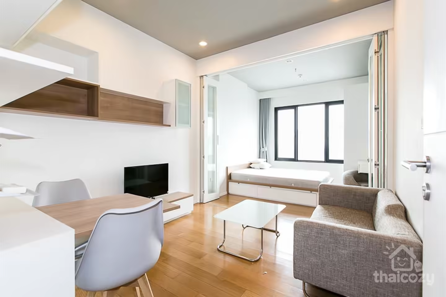 Blocs77, a splendid condominium by Sansiri near BTS Onnut and supermarkets photo 2