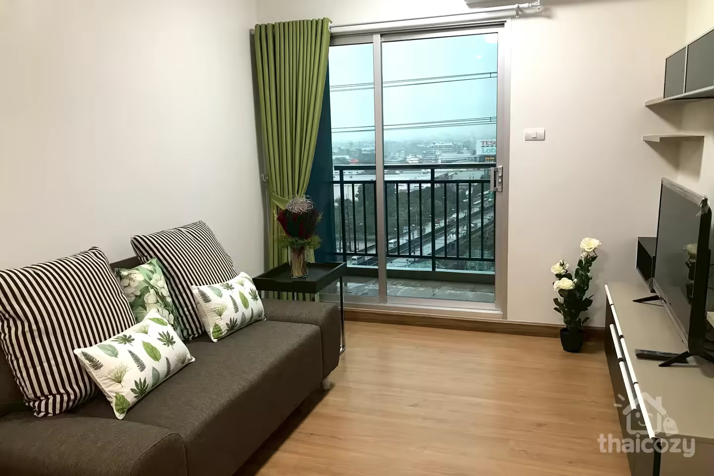 Supalai City Resort Chaeng Watthana Condo photo 1