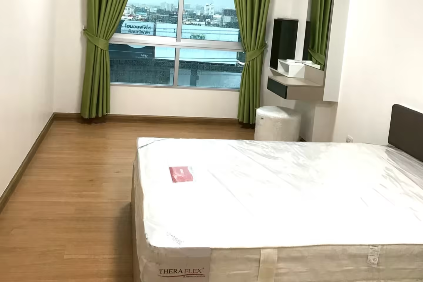 Supalai City Resort Chaeng Watthana Condo photo 2