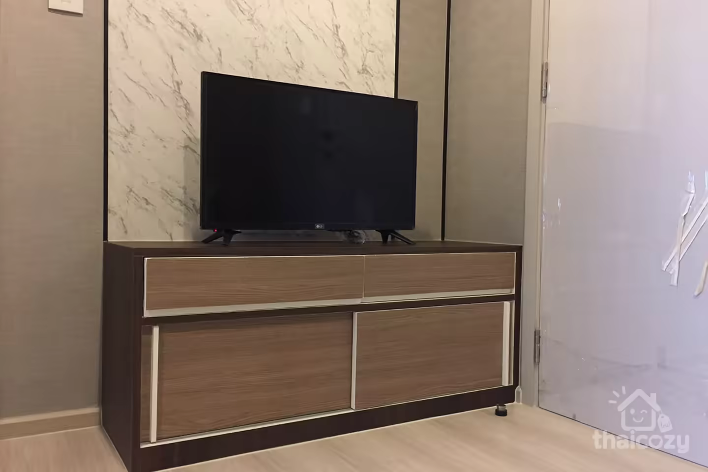 Life Sukhumvit 48 ห่าง BTS พระโขนง 600 ม. photo 2