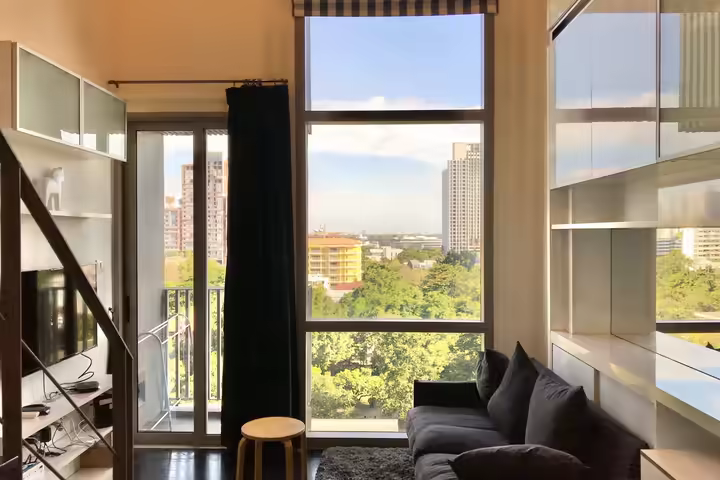 Condo 300m to BTS Thong Lo, near Rama 4
