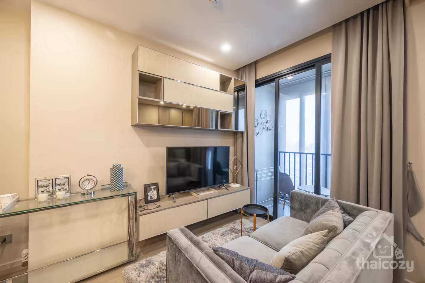 Ashton Asoke Luxury Condo for Rent in the Heart of Asoke, Next to MRT Sukhumvit photo 1