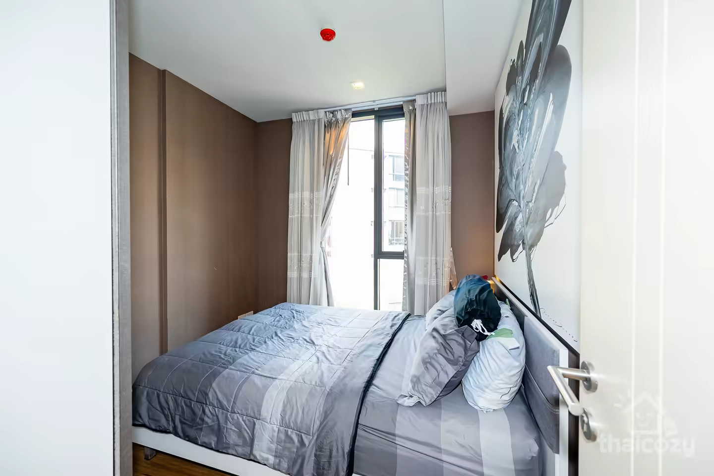 Resort style condominium close to nature Suitable for living near BTS On Nut. photo 2