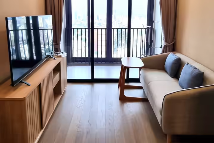 Ashton Asoke 2BR Condo Near BTS Asoke