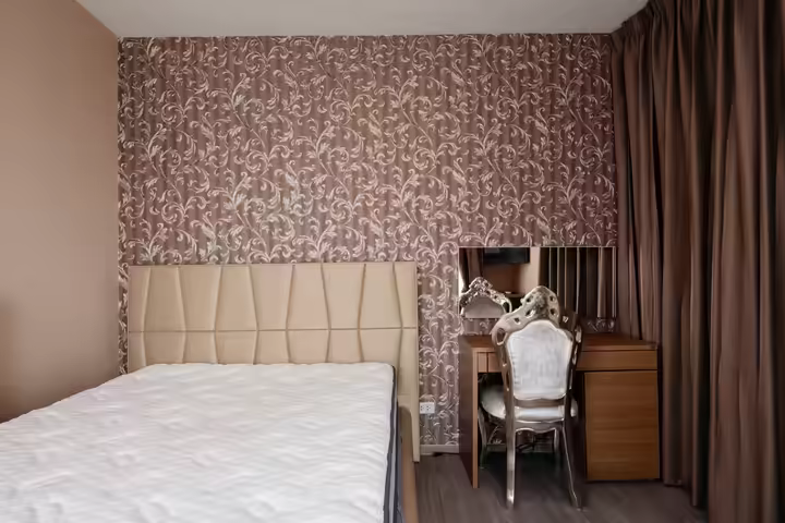 NYE by Sansiri River view condo near BTS Wongwienyai
