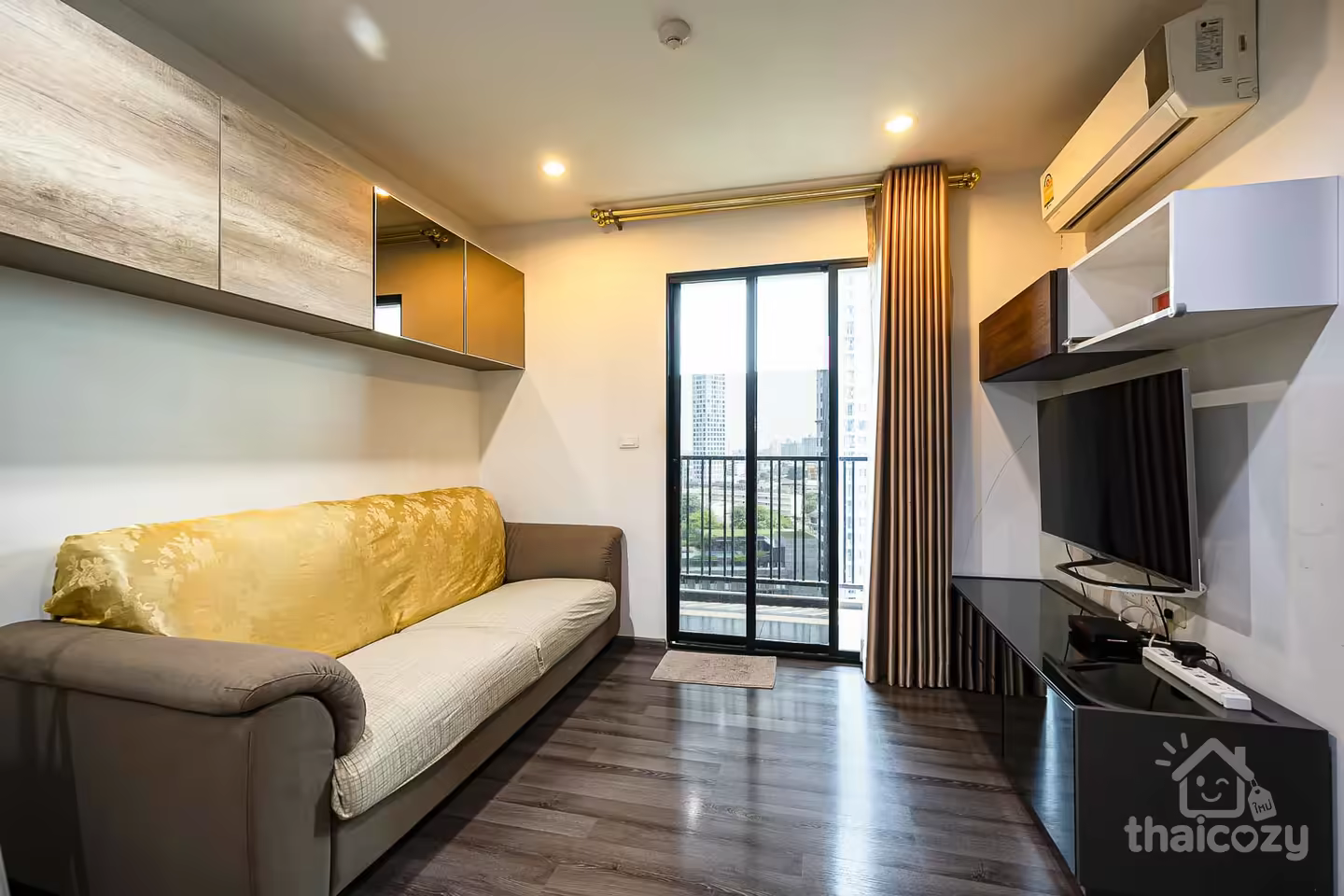 THE BASE Park East Sukhumvit 77, Positioned in the mid of Onnut area, photo 1