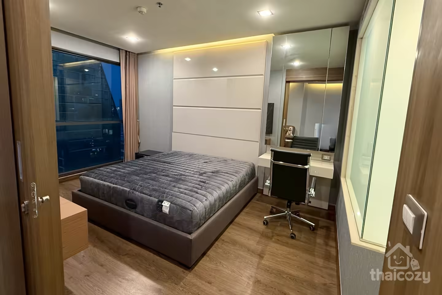 The Address Sathorn 1BR 46.5 sqm photo 2