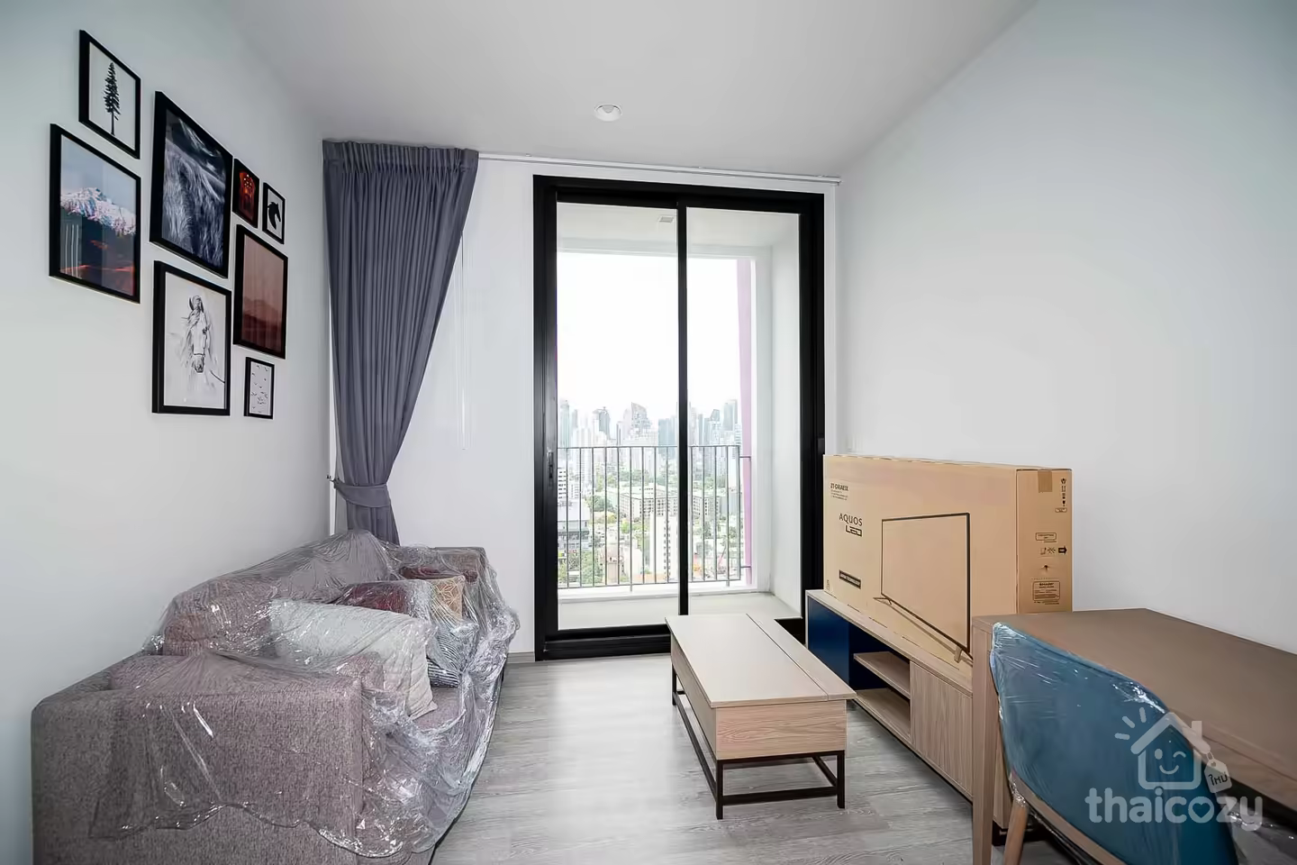 Fully furnished condominium in Ekkamai area photo 1