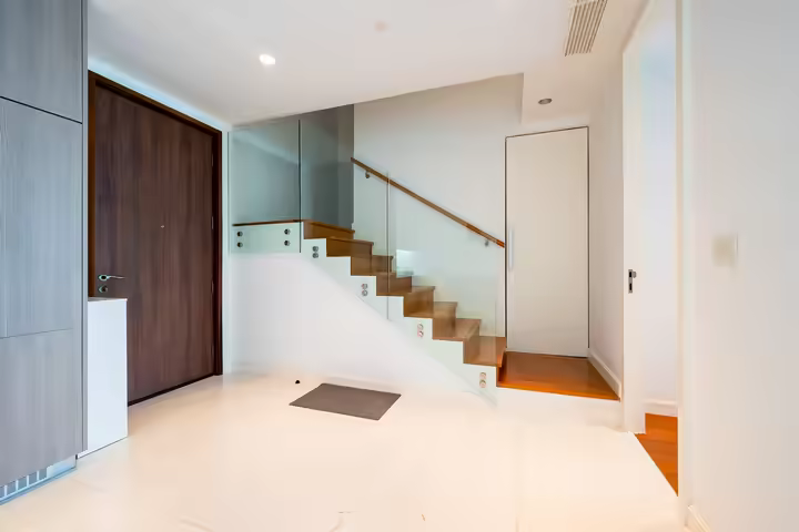 The Luxury Freehold condo near BTS Rajdamri