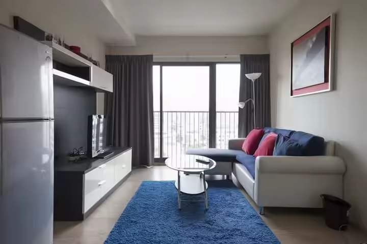 Noble Remix Condo Steps from BTS Thong Lo