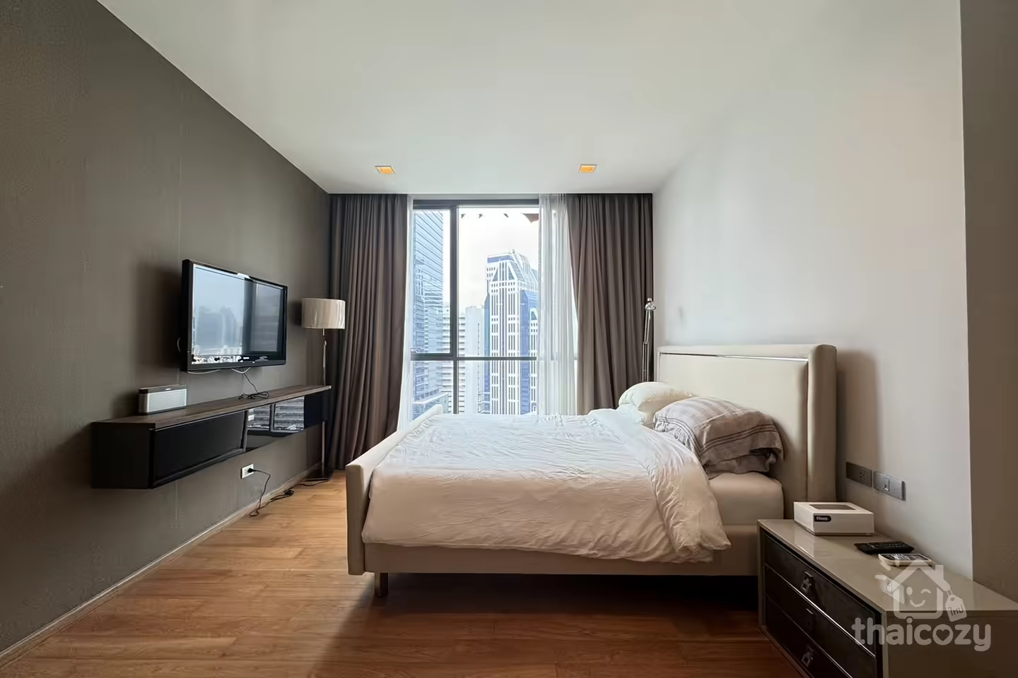 Hyde Sukhumvit 13 Corner Unit Near BTS Nana photo 2