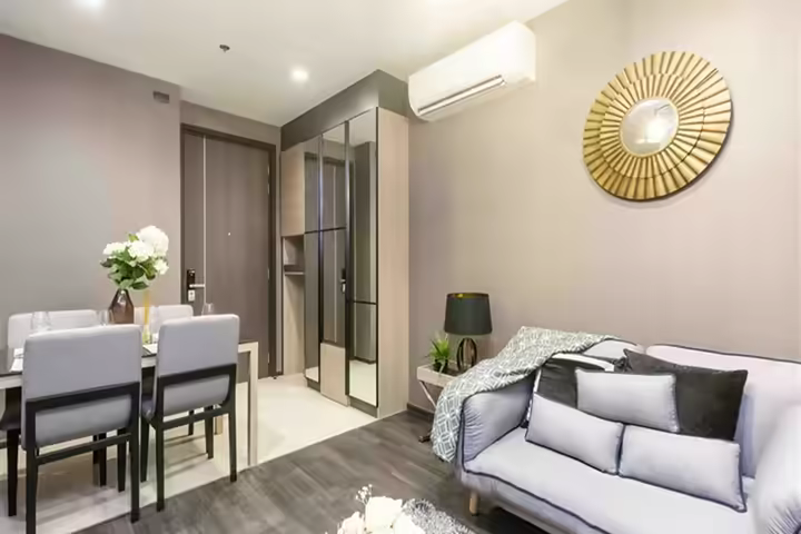 2-Bed Condo with Panoramic City View