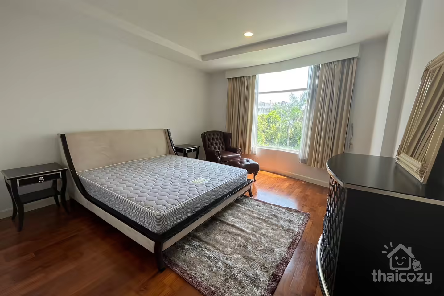 Baan Nunthasiri 2BR Condo in Sathorn photo 2