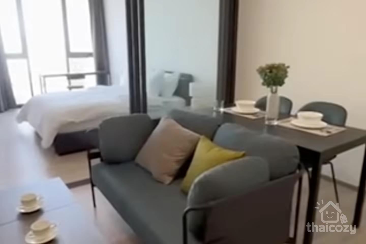 XT Phayathai Condo 41.75 sqm Near BTS photo 2