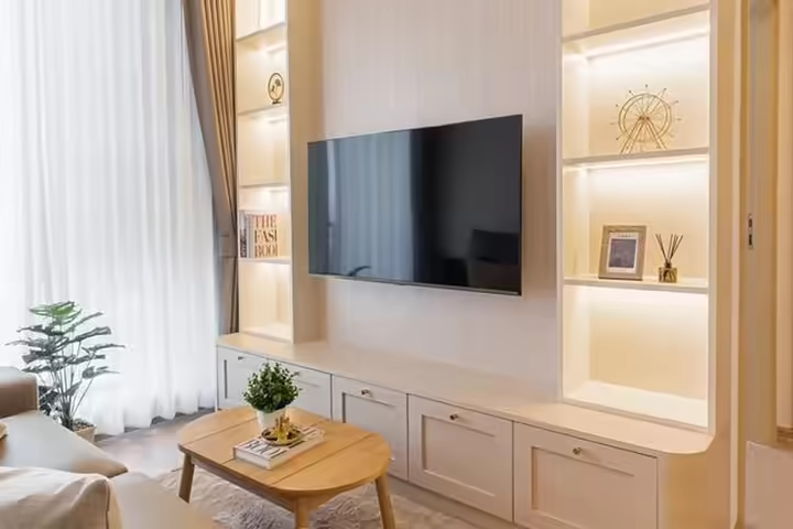 Maru Ekkamai 2 – 2BR Condo Near BTS