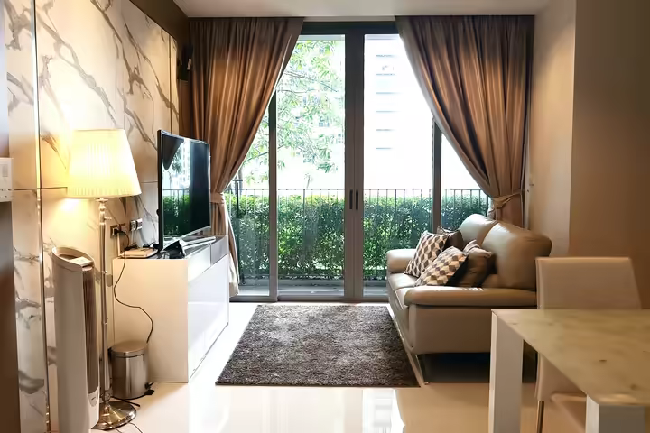 Nara 9, the luxury condominium on the prime location of the Sathorn business road