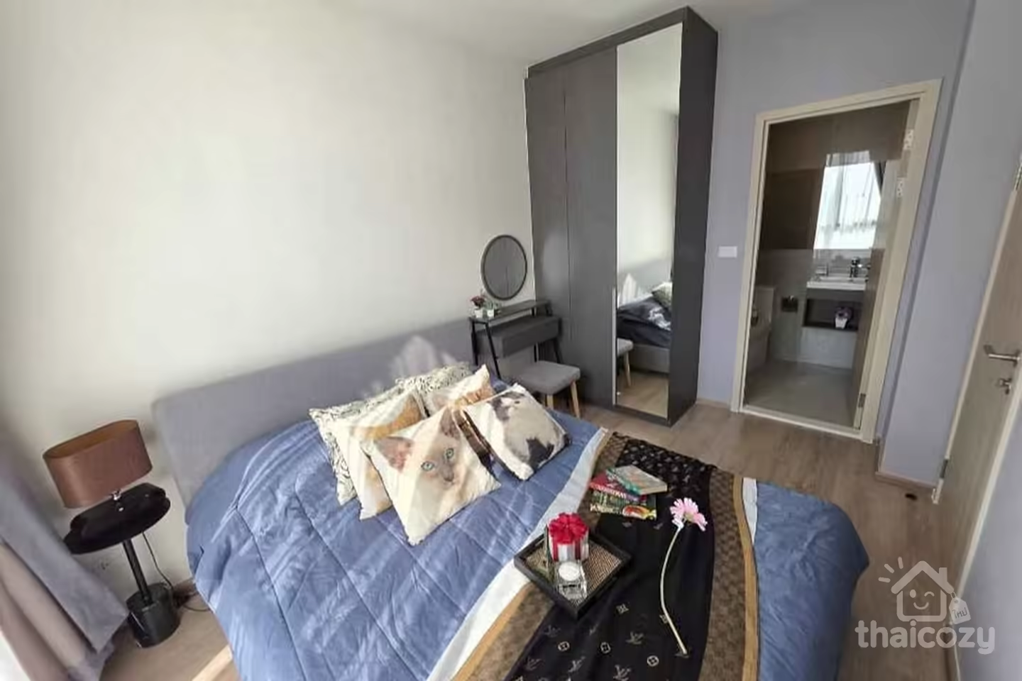 Nue District R9 condo next to Central and MRT Rama 9 Only 180 m. photo 2