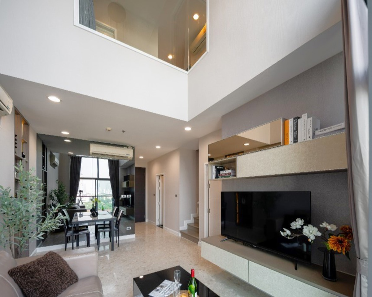 Super luxury condo , Just a few steps away from BTS Thonglor station.