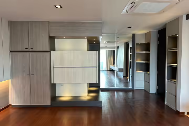 เพนท์เฮาส์ 3 ห้องนอน Ploenchit Terrace 374 ตร.ม.
